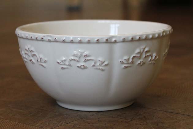 Contemporary cereal bowl